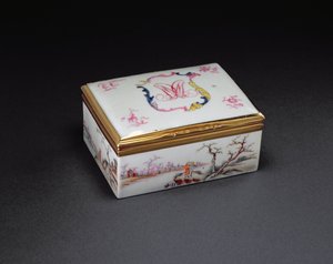 Monogramlı Enfiye Kutusu, Qianlong Dönemi (1736-95) c.1750 (porselen)