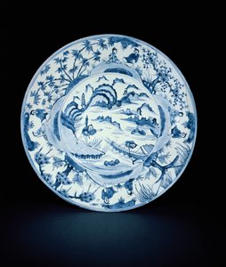 Bir nehir sahnesinde balıkçılarla boyanmış mavi ve beyaz tabak, Tianqi veya Chongzheng, 1620-30 (porselen)
