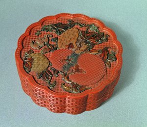 Koyu sarı, yeşil ve kahverengi süslemeli kutu, 18. yüzyıl (zinober cila) by Chinese School