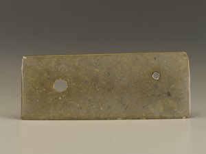 Tören aleti (kuei) Shang veya Batı Zhou hanedanı (yeşim taşı)