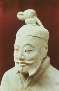 Bir savaşçının başı, Terracotta Ordusu, Qin Hanedanlığı, MÖ 210 (detay)