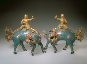 Qilin çifti, Qianlong dönemi (1736-95) (yaldızlı metal ile emaye işi ve champleve emaye) (detay için 272143