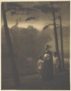 Akşam—Anne ve Oğlanlar