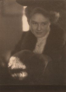 manşonlu kız