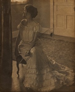 Tavus Kuşu Tüyü, c. 1902.