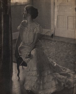 Tavus Kuşu Tüyü, c. 1902.