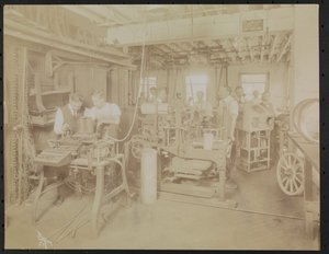 Dressler & Co., çalışan erkeklerle sinema laboratuvarı, New York by Company Byron