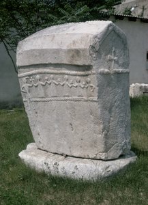 Bogomil mezar taşı, 14-15. yüzyıl