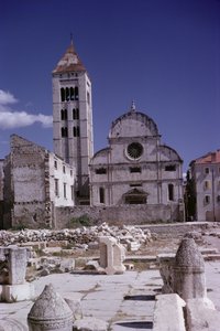 Kilisenin cephesi, inşa edilmiş 1091