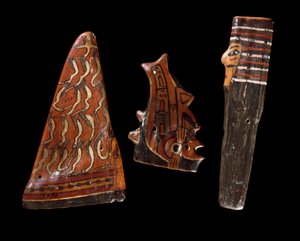 Kolomb öncesi sanat, Nazca uygarlığı: ahşap müzik aletleri (pan flüt dahil?). 100 BC-800 AD. Lima, Arkeoloji Müzesi