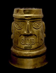 Beaker Depicting a Deity with Sicán-style Eyes and Fangs, 800-1350 AD (gold)