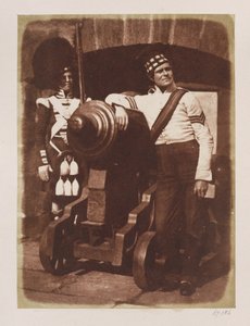 Topçu ve Highlander, Edinburgh Kalesi (calotype negatiften tuzlu kağıt baskısı) by David Octavius Hill