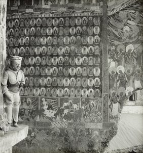 Mağara 257, kuzey duvarının ön bölümü, Dunhuang Mağaraları, Çin, Fotoğraf 1275/1 (44) by Desmond Parsons