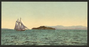 Alcatraz ve Golden Gate, San Francisco by Detroit Photographic Co.