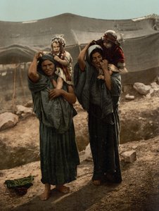 Bedeviler ve Çadır Dışındaki Çocuklar, Kutsal Topraklar by Detroit Photographic Co.