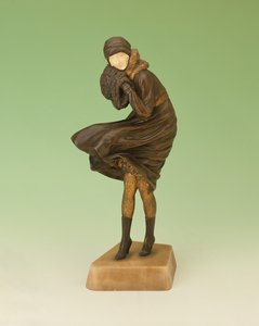 The Squall (bronz ve fildişi) by Dimitri Chiparus