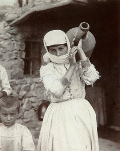 Ermeni köylü kızı, Erivan, Ermenistan, 1880