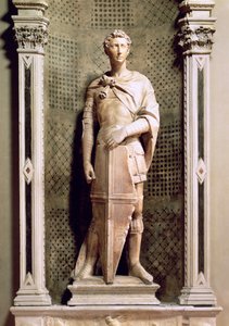 St. George, aşağıdaki ejderhayı öldüren St. George kabartması ile bir niş içinde (mermer) (ayrıca bkz. 55431 ve 87899)