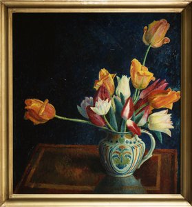 Staffordshire Sürahideki Laleler