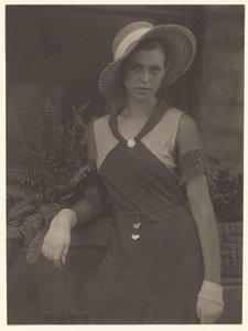  by Doris Ulmann