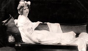 Mabel Love 1874-1953, İngiliz aktris ve dansçı, 20. yüzyılın başlarında.