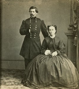 Tümgeneral George B. McClellan ve eşi, Anthony's Sterescopic Views tarafından yayınlandı, c.1861-65
