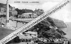 Mutlu Vadi ve Deniz Geçit Töreni, Llandudno, 20. yüzyıl by E. Dennis