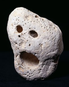 Munch Pebble (Jura kireçtaşı) by E. Mari Lapis