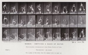 Hareket Halindeki İnsan Figürü: Bir leğeni boşaltan kadın (s/b fotoğraf) by Eadweard Muybridge