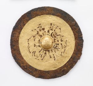 Batının Kraliçe Anası (Xiwangmu) ve Doğunun Babası Dük (Dongwanggong) ile ayna, 25-220 (altın levhalı demir ve ipek izleri)