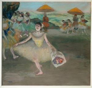 Dansçı sahnede by Edgar Degas