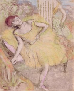 Dinlenme Dansçısı, c.1897-1900 (kağıt üzerinde pastel ve karşı geçirmez) by Edgar Degas