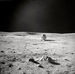 Apollo 14 EVA Görünümü, ay yüzeyi, 1971. by Edgar Mitchell