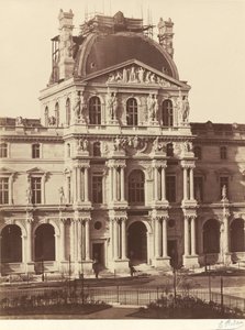 Louvre Müzesi