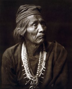 Nesjaja Hatali, Hintli, Navaho, yak. 1904, fotoğraf Edward S. Curtis by Edward Sheriff Curtis