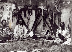 Piegan Lodge İç by Edward Sheriff Curtis