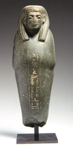 Rahip Ra-s-hetep-ib için Ushabti figürü, Orta Krallık, MÖ 1950 dolayları (greywacke) by Egyptian 12th Dynasty