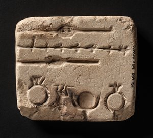 Metal takı dökümü için kireçtaşı kalıp, Yeni Krallık by Egyptian 18th Dynasty