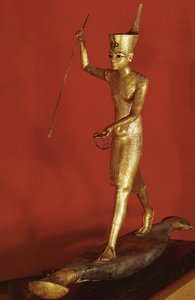 Tutenkhamun düz bir kayık üzerinde duruyor ve bir zıpkın fırlatıyor (lonca ahşap) by Egyptian 18th Dynasty