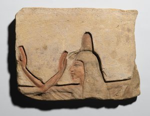 Tütsü külahı olan bir kadını betimleyen levha, Yeni Krallık, c.1352-1336 M.Ö. (kumtaşı)