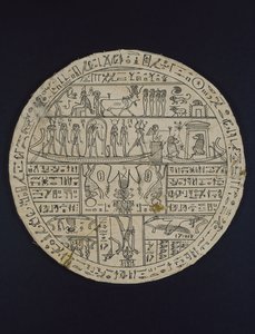 Tasheritenkhonsu için yapılmış muska diski (hiposefali), MÖ yaklaşık 664-525 (keten ve alçı)