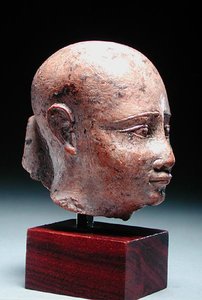 Erkek Baş, yaklaşık MÖ 350 (kireçtaşı) (ayrıca bkz. 185236) by Egyptian 30th Dynasty