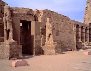 Mısır antikası: Karnak tapınağının görünümü. Mısır by Egyptian Egyptian