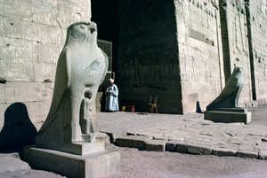 Horus Tapınağı