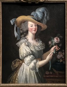 Marie Antoinette müslin elbisesiyle.