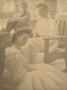 Grup Portresi, c. 1900. by Ema Spencer
