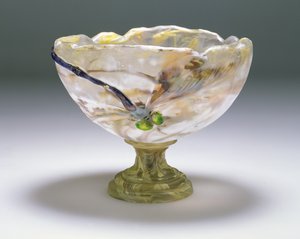 Marqueterie intercalaire oyulmuş, uygulanmış ve kaplanmış coupe (cam) by Emile Galle