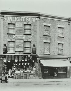 3-4 Gainsborough Yolu: ön cepheler, Londra, 1899 by English Photographer