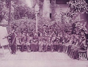 Bir Hindu Kız Okulu by English Photographer