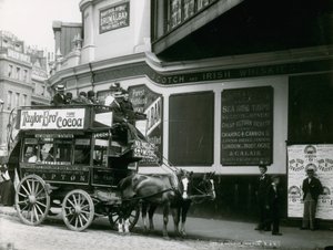 Bir Londra Otobüsü by English Photographer